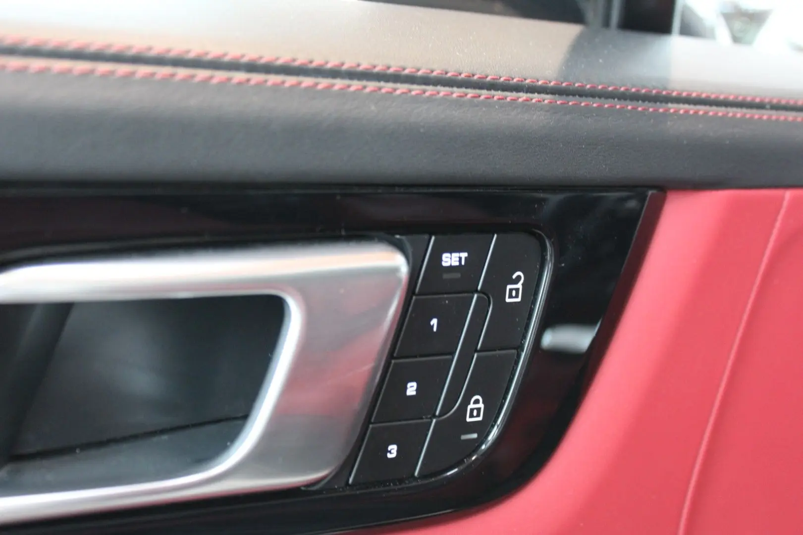 Cayenne Turbo Sport Design Kreide Approved 201T€