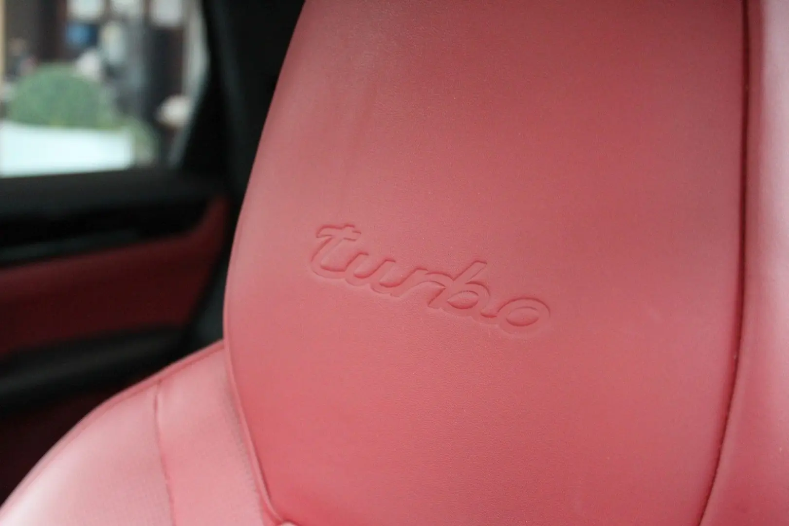 Cayenne Turbo Sport Design Kreide Approved 201T€