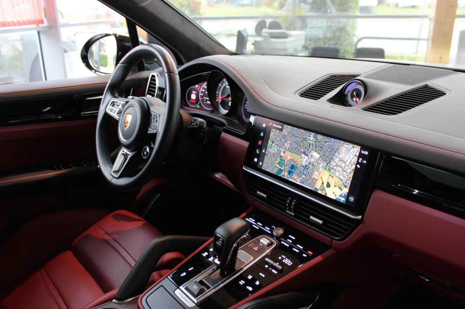 Cayenne Turbo Sport Design Kreide Approved 201T€