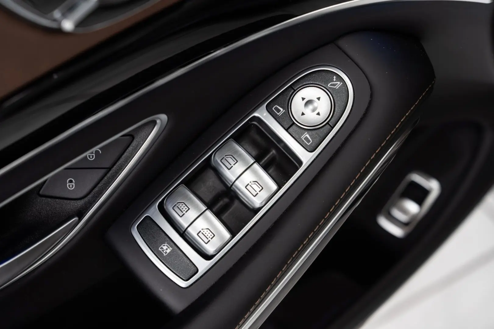S 560 MAYBACH *DUO-TONE*FOND-ENT*TV*20