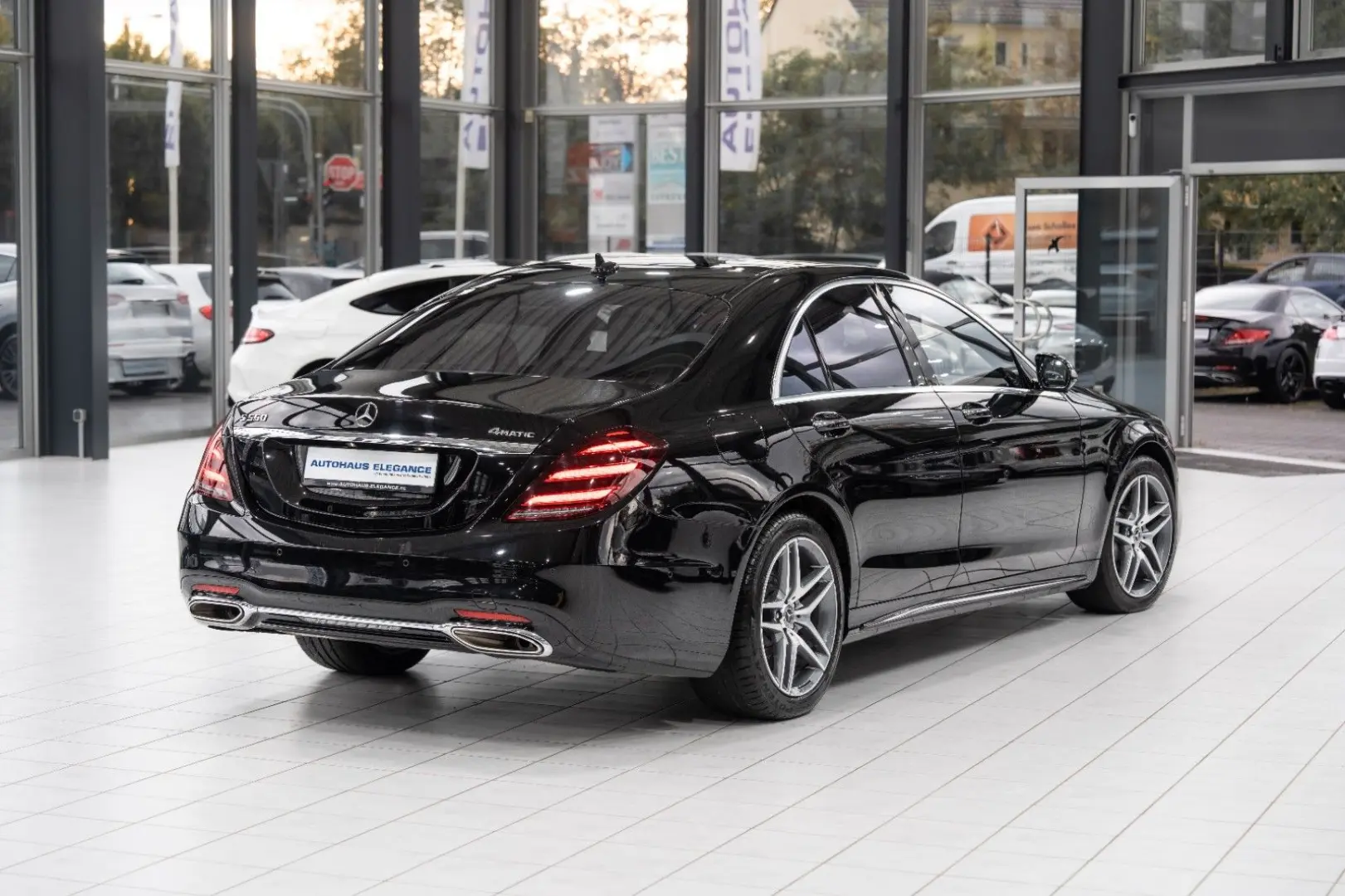 S 560 Lim. 4M *AMG-LINE*PANO*BURMES.*TV*1.HAND*