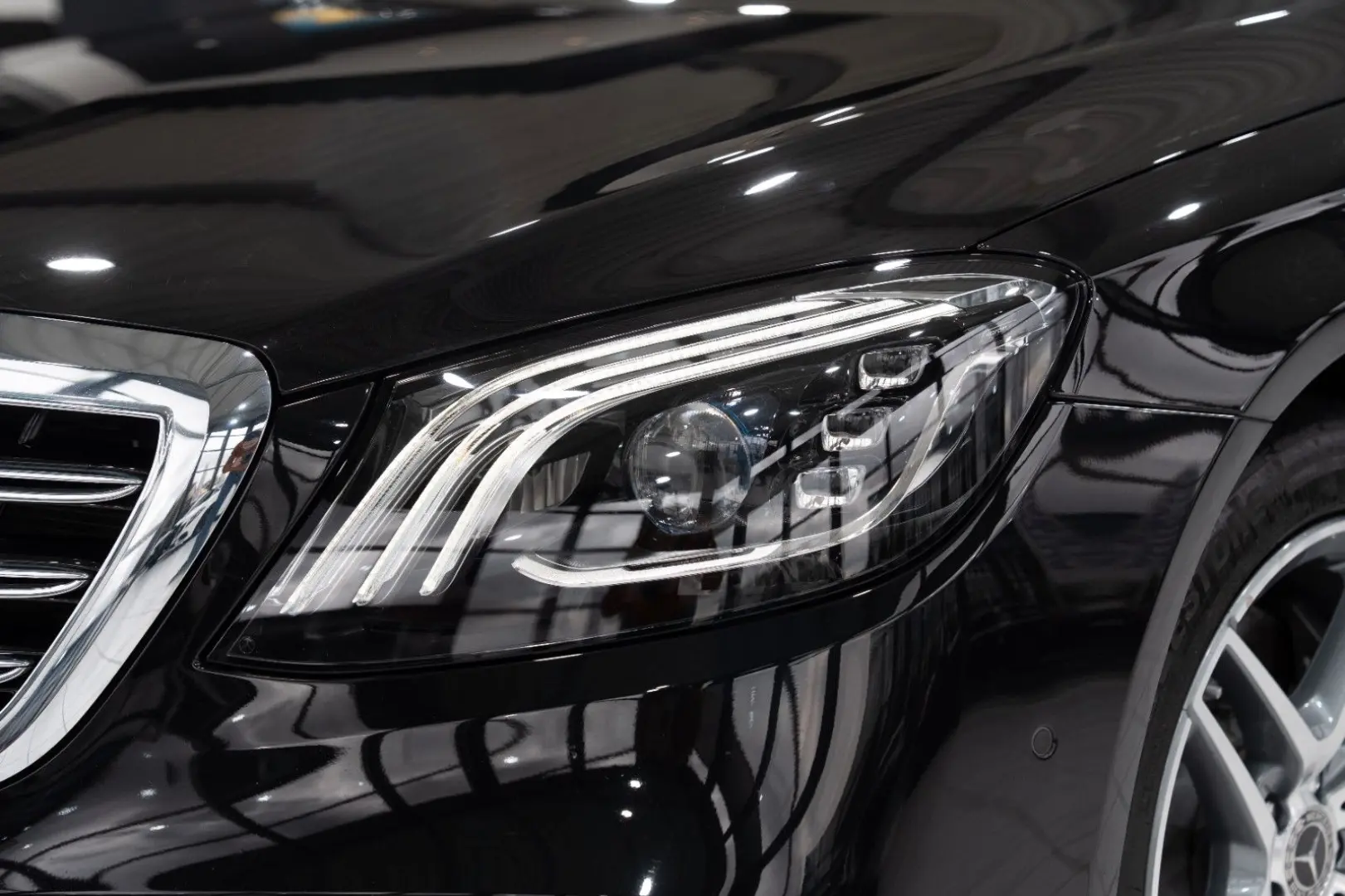 S 560 Lim. 4M *AMG-LINE*PANO*BURMES.*TV*1.HAND*