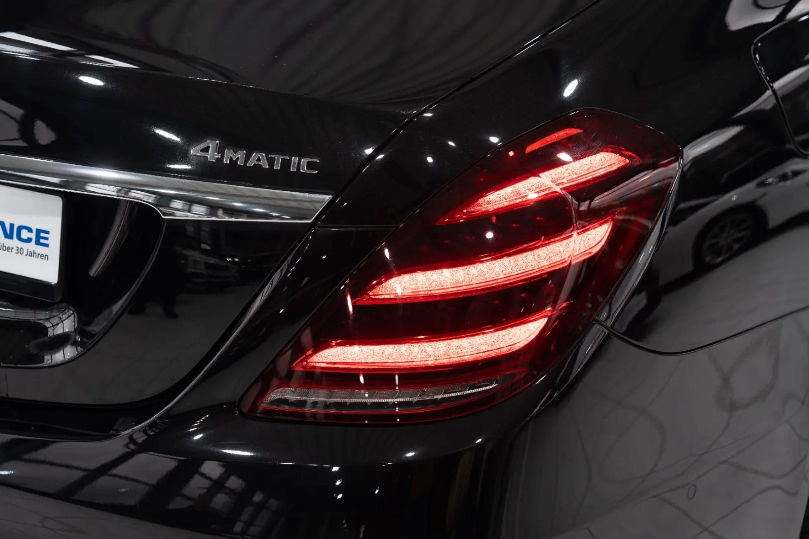 S 560 Lim. 4M *AMG-LINE*PANO*BURMES.*TV*1.HAND*