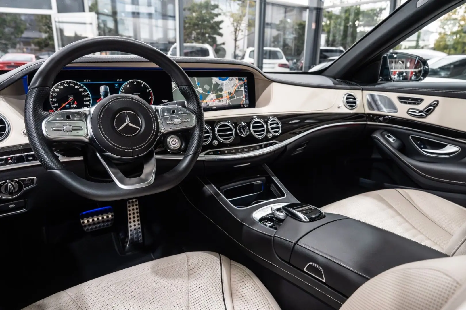 S 560 Lim. 4M *AMG-LINE*PANO*BURMES.*TV*1.HAND*