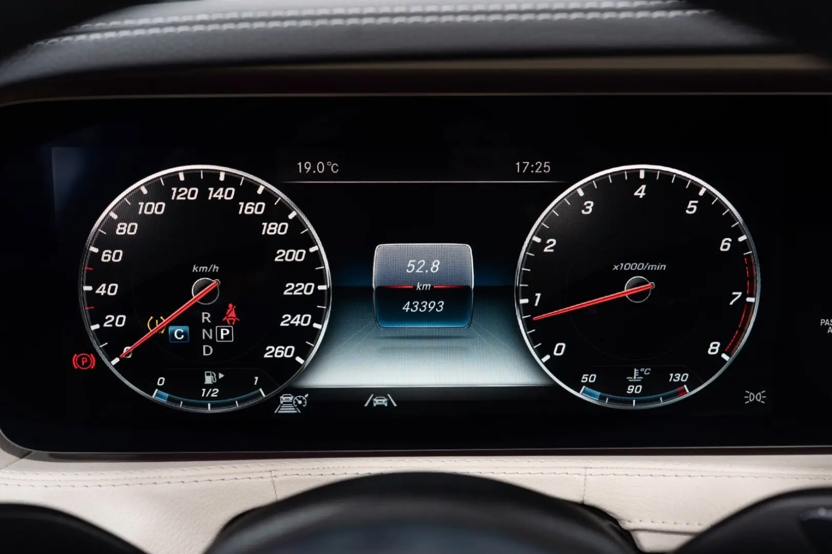 S 560 Lim. 4M *AMG-LINE*PANO*BURMES.*TV*1.HAND*
