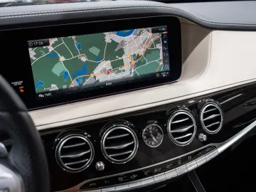 S 560 Lim. 4M *AMG-LINE*PANO*BURMES.*TV*1.HAND*
