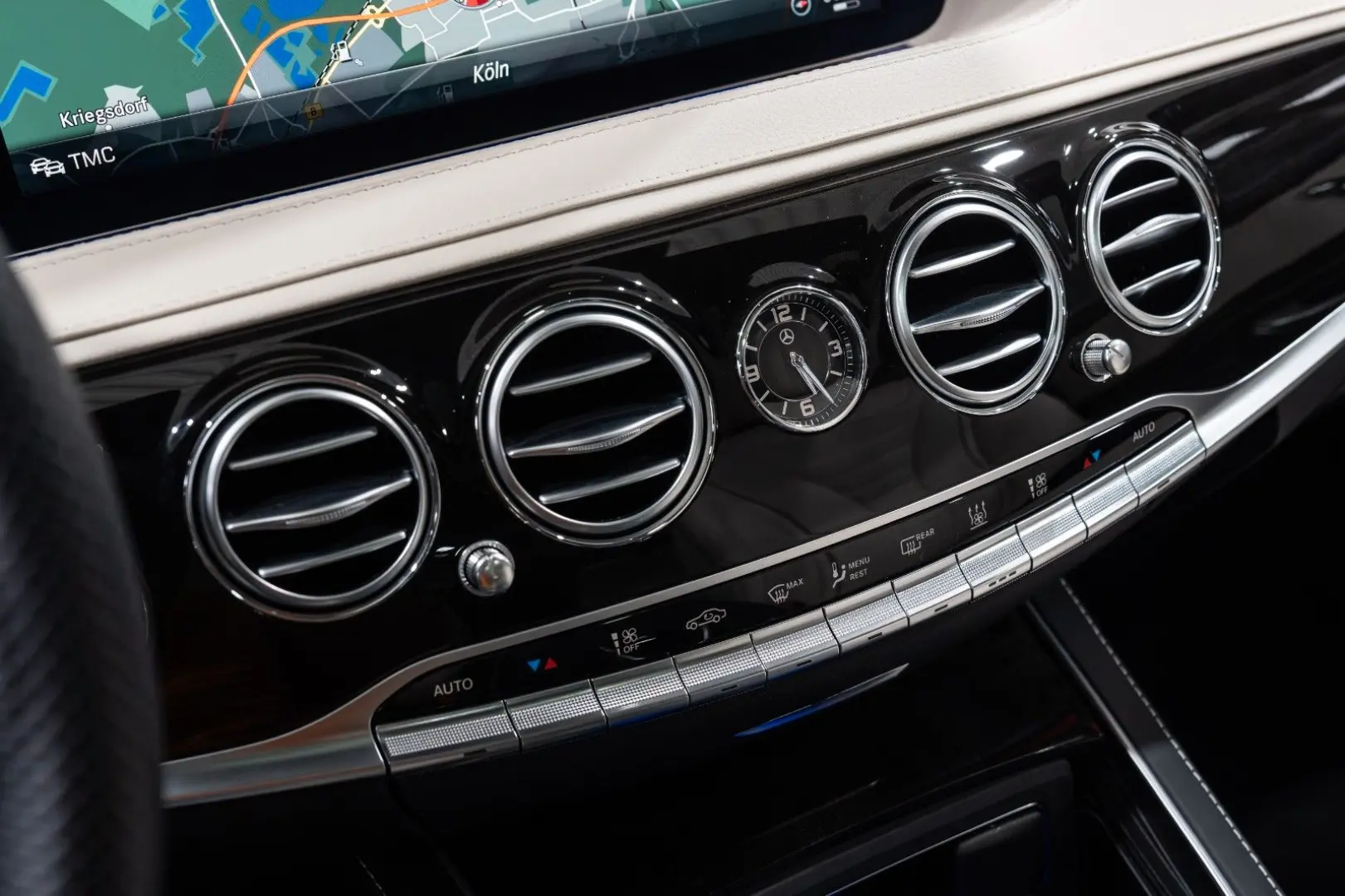 S 560 Lim. 4M *AMG-LINE*PANO*BURMES.*TV*1.HAND*