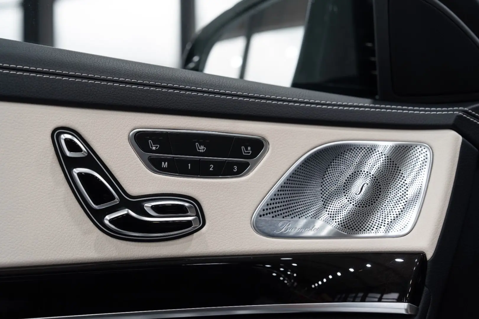 S 560 Lim. 4M *AMG-LINE*PANO*BURMES.*TV*1.HAND*