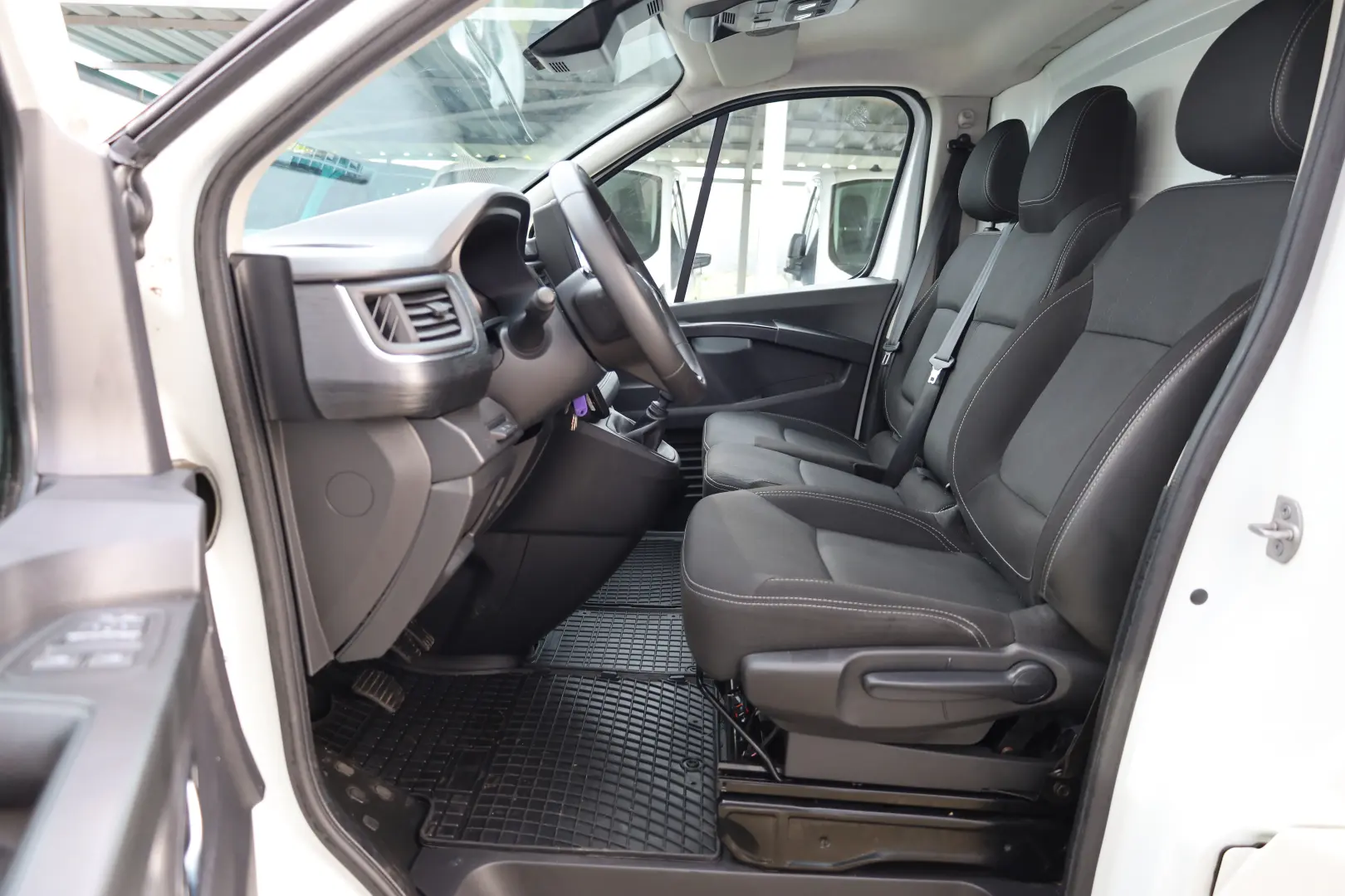 Renault Trafic L1H1 2.0 130CP