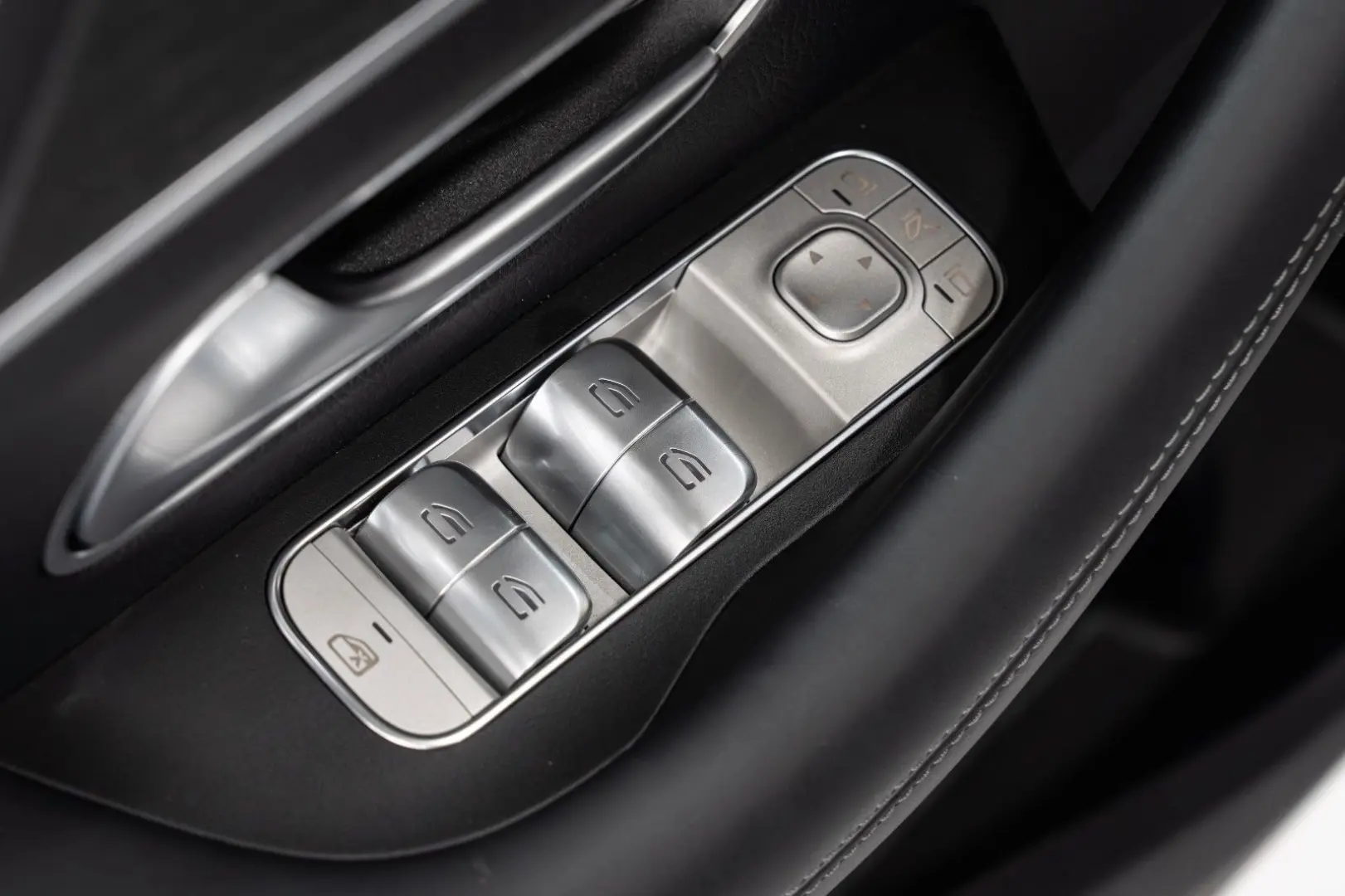 GLE 53 AMG 4M+*HEAD-UP*NIGHT*AIRMATIC*PANO*NAPPA