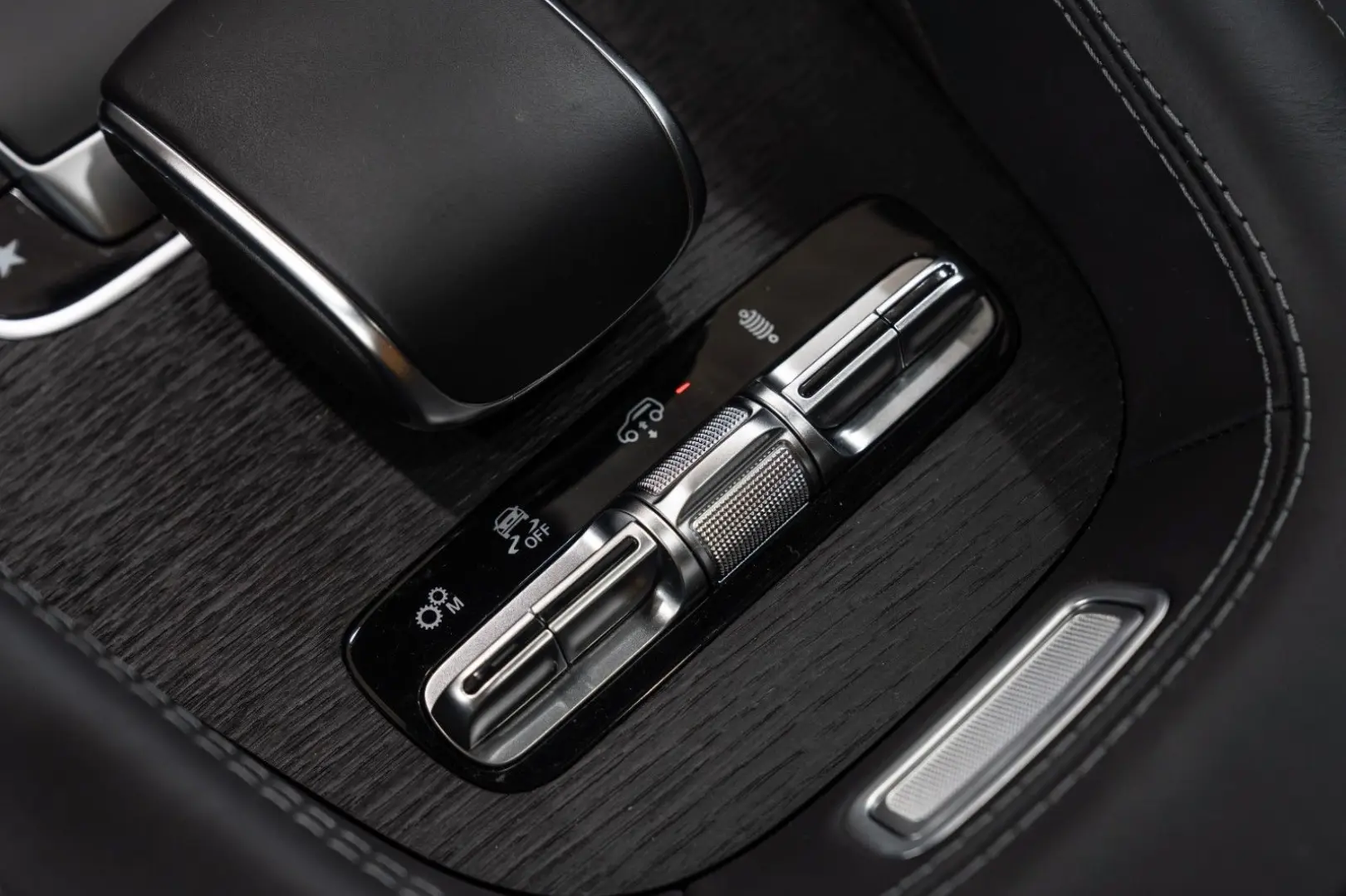 GLE 53 AMG 4M+*HEAD-UP*NIGHT*AIRMATIC*PANO*NAPPA