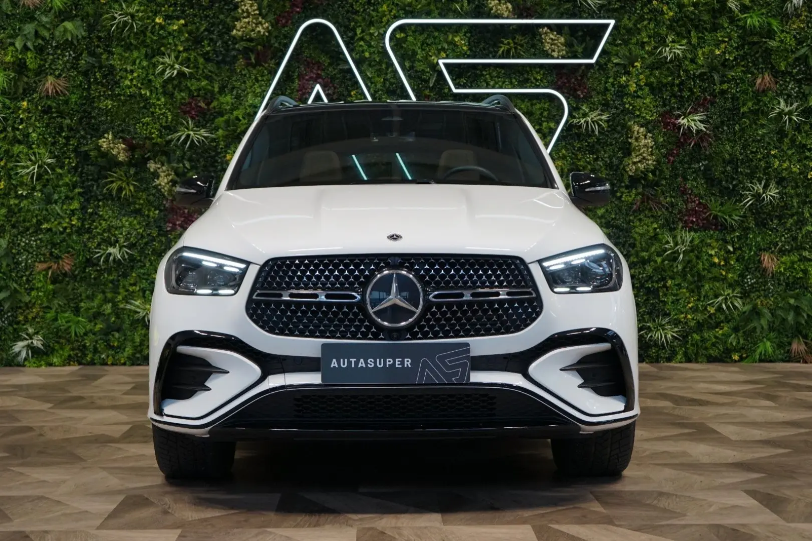 GLE*450d*4M*AMG*PANO*AUX.HEAT*TOW*HUD*75.950€NET