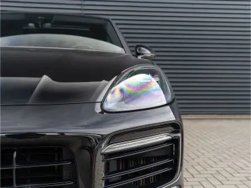 Cayenne Coupe Platinum Edition SportDesign Paket