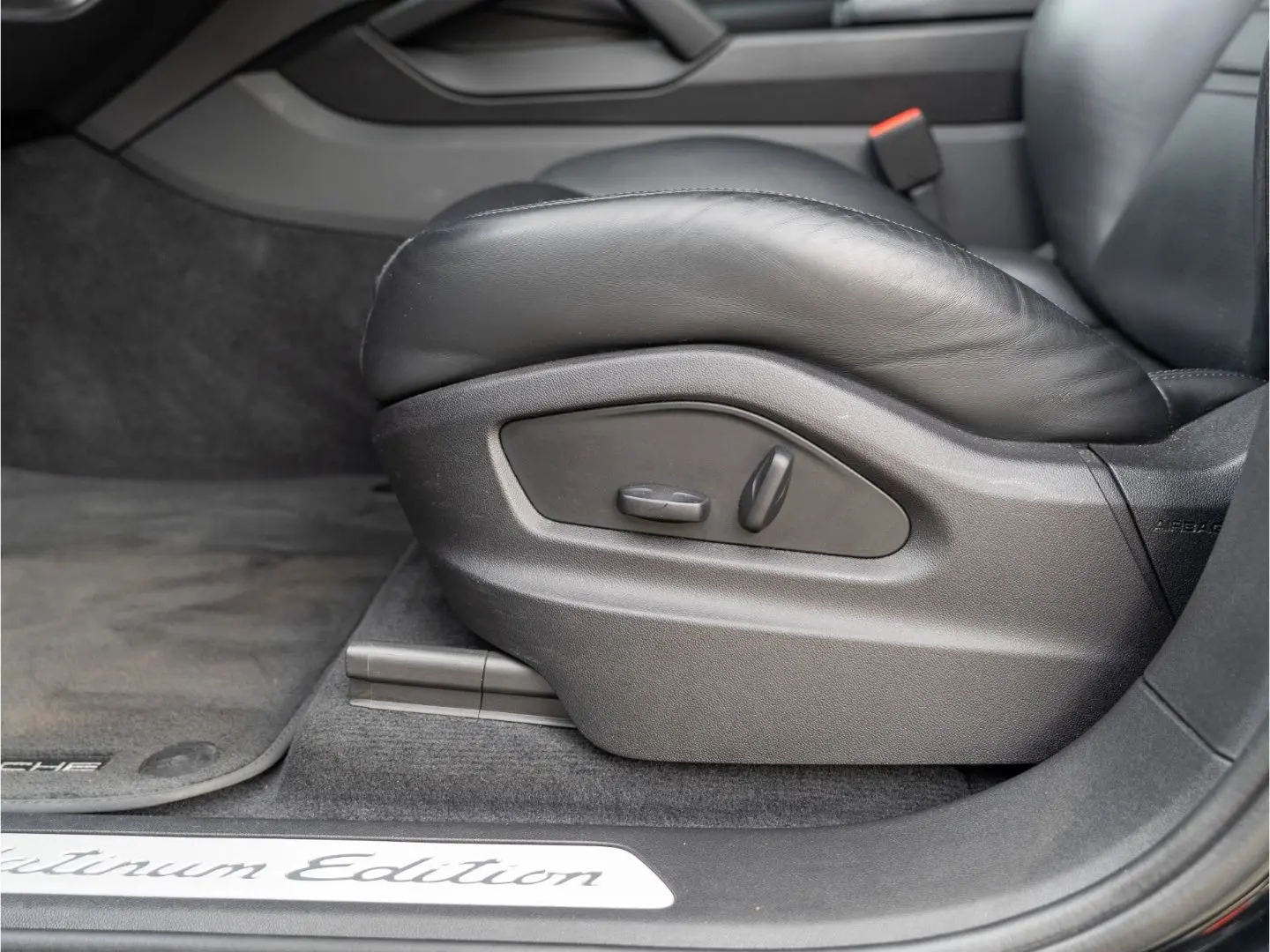 Cayenne Coupe Platinum Edition SportDesign Paket