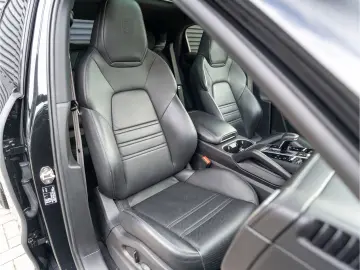 Cayenne Coupe Platinum Edition SportDesign Paket