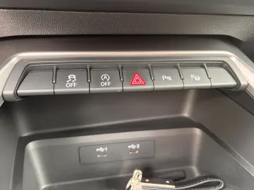 AUDI A3 35 TFSI MHEV