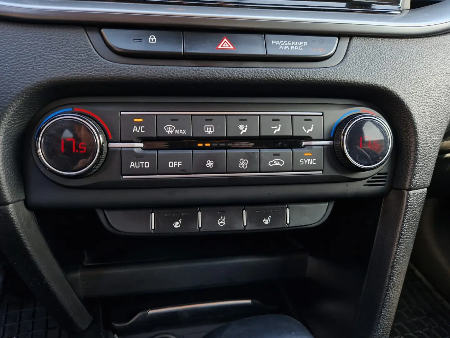 KIA XCEED 1.5 T-GDi Hybrid Electric 7DCT City