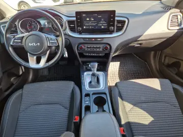 KIA XCEED 1.5 T-GDi Hybrid Electric 7DCT City