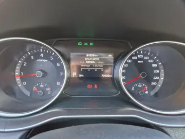 KIA XCEED 1.5 T-GDi Hybrid Electric 7DCT City