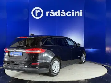 FORD MONDEO