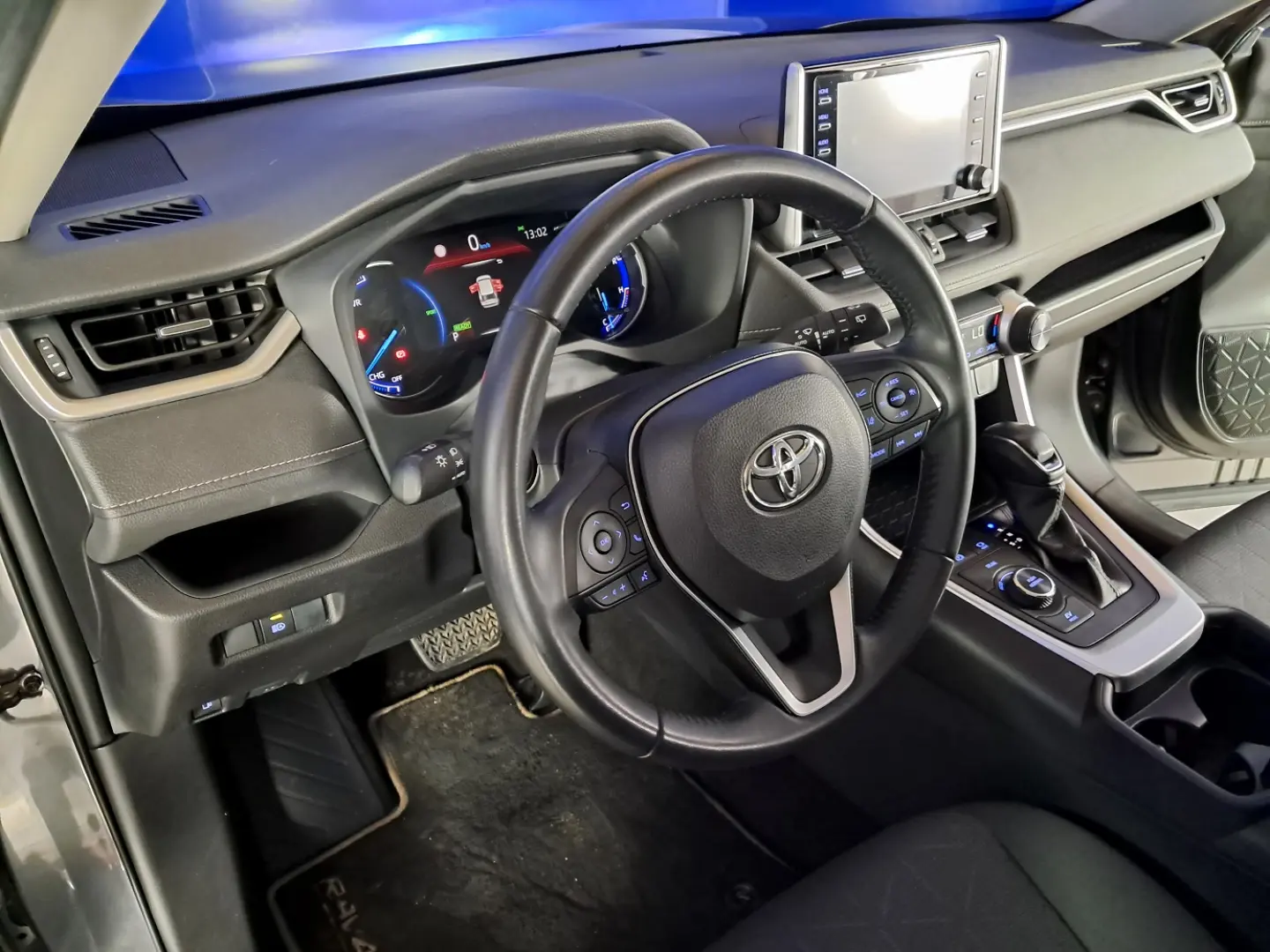 TOYOTA RAV 4