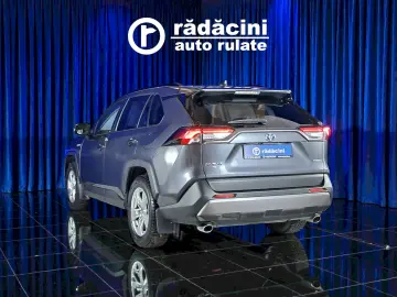 TOYOTA RAV 4 2.5 HYBRID DYNAMIC HSD E-CVT AWD