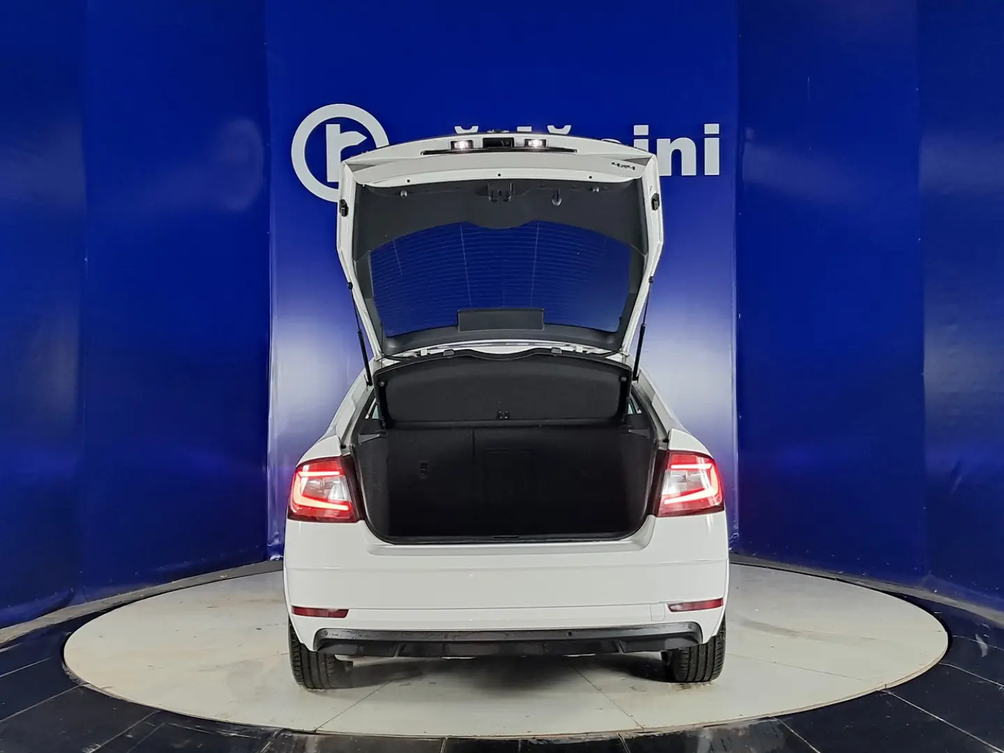 SKODA OCTAVIA III Style 4x4 DSG