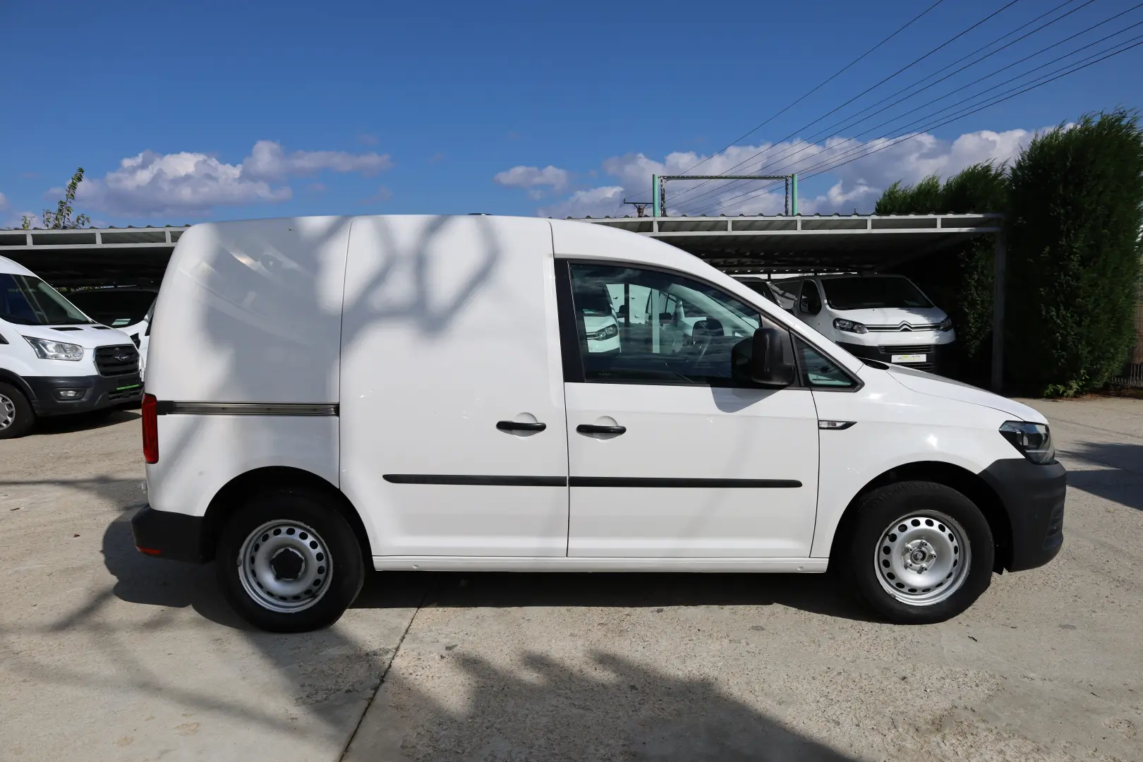 Volkswagen Caddy L1H1 2.0 75 CP