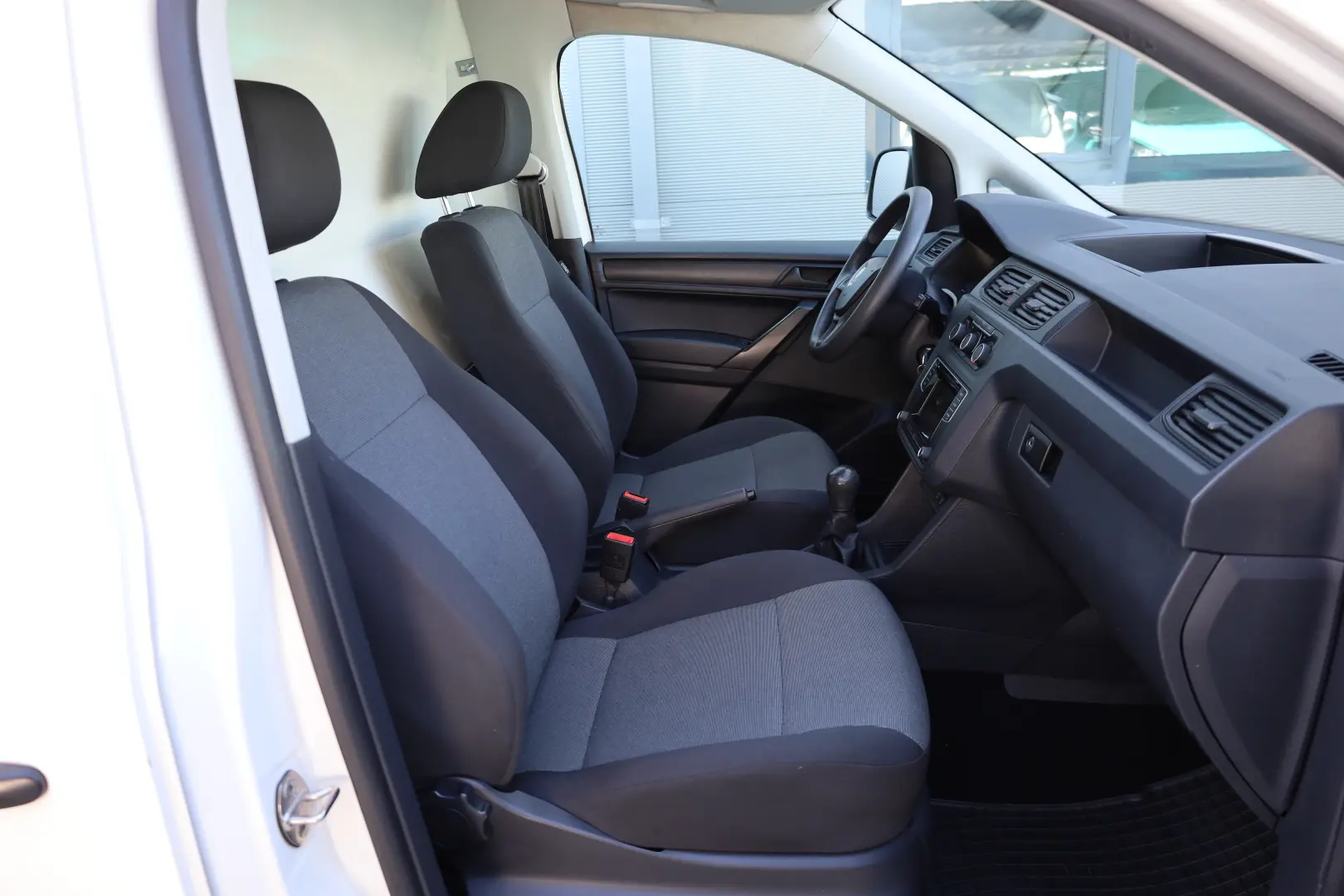 Volkswagen Caddy L1H1 2.0 75 CP