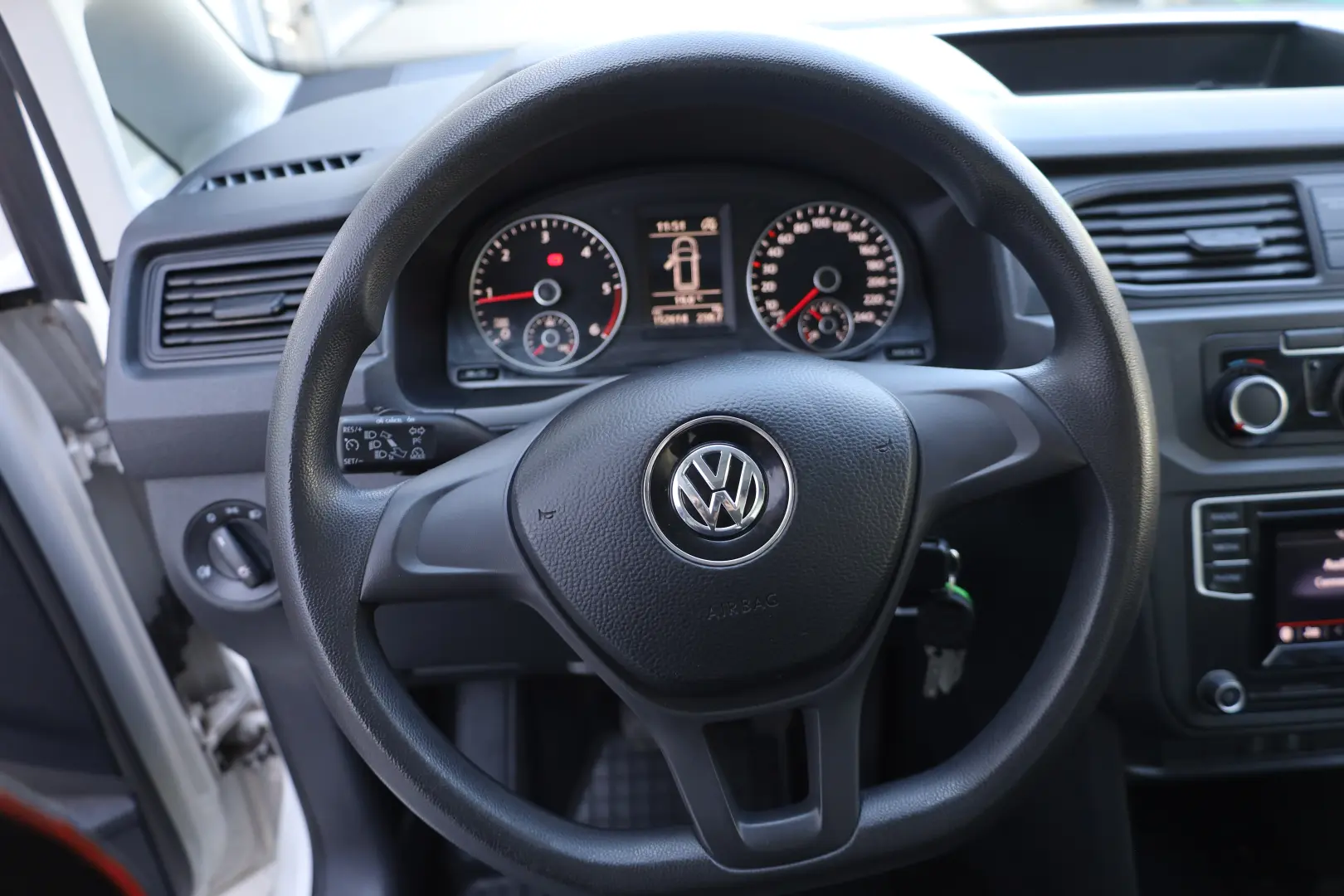 Volkswagen Caddy L1H1 2.0 75 CP