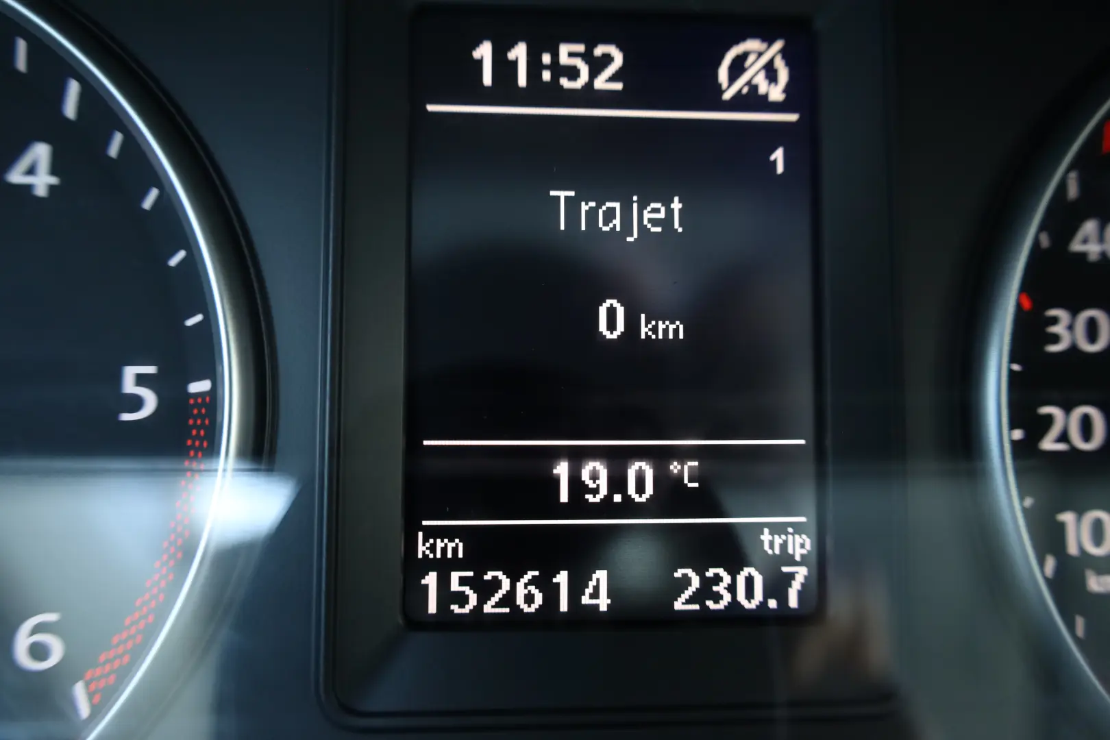 Volkswagen Caddy L1H1 2.0 75 CP