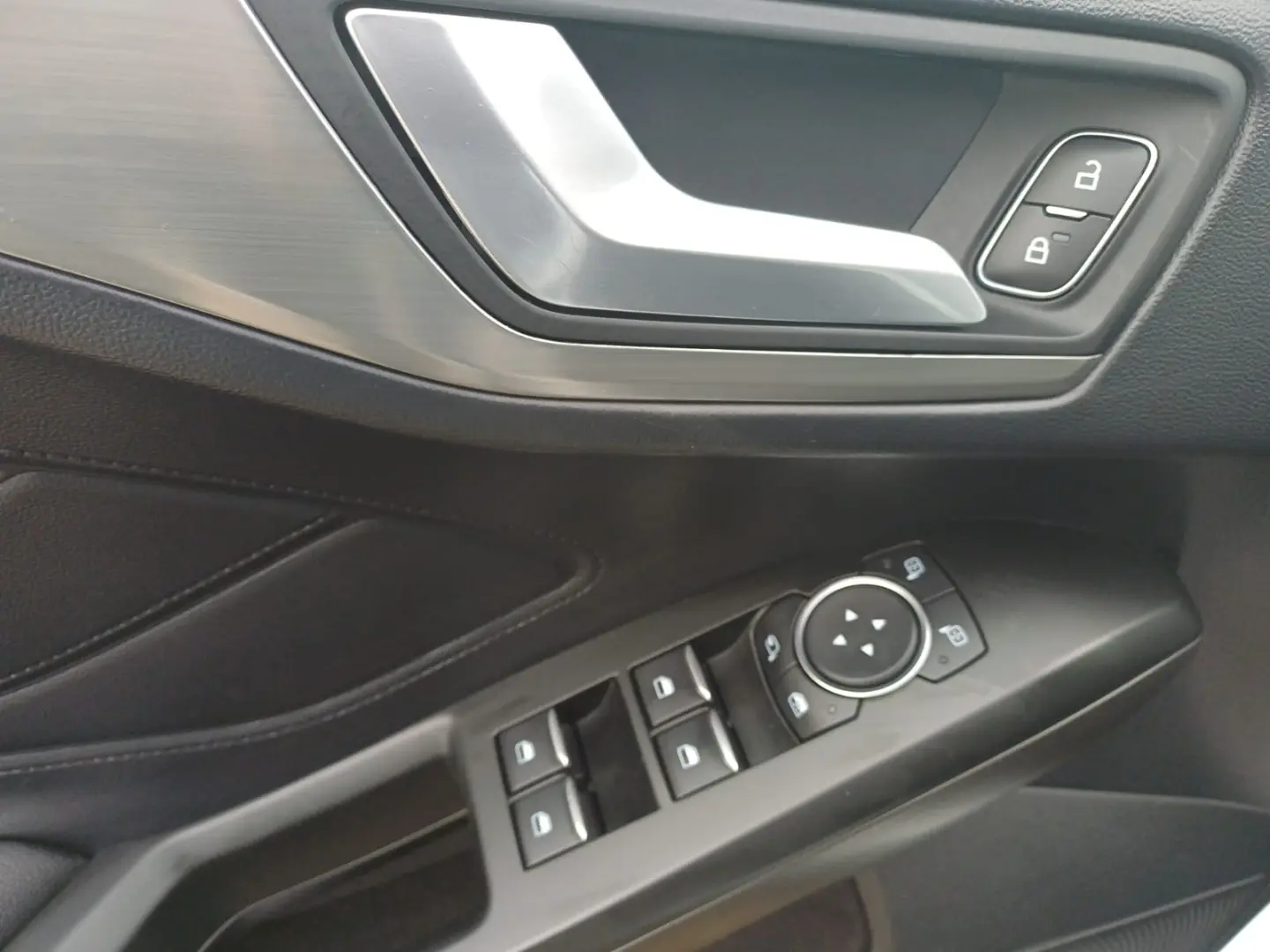 FORD FOCUS 1.5 Diesel 120 CP MT6 TITANIUM