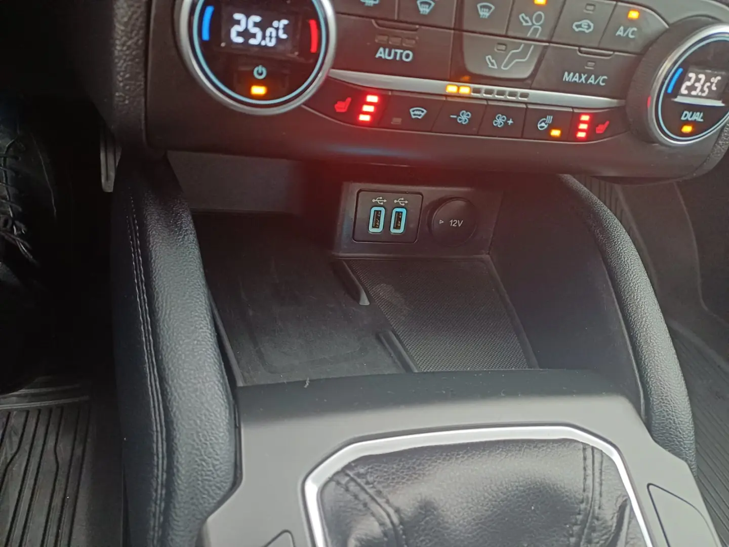 FORD FOCUS 1.5 Diesel 120 CP MT6 TITANIUM