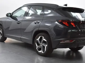 Tucson 1.6 TGDI 4WD Hyb NAVI+KAMER+VIRTU+DAB+19