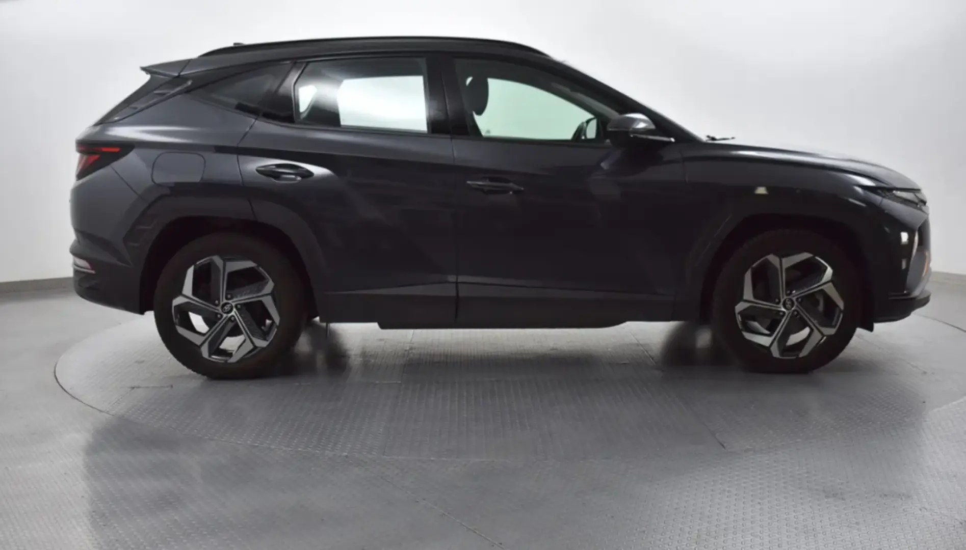 Tucson 1.6 TGDI 4WD Hyb NAVI+KAMER+VIRTU+DAB+19