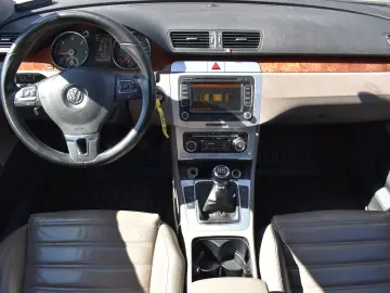 VW PASSAT 2.0 HIGHLINE