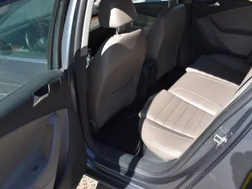 VW PASSAT 2.0 HIGHLINE