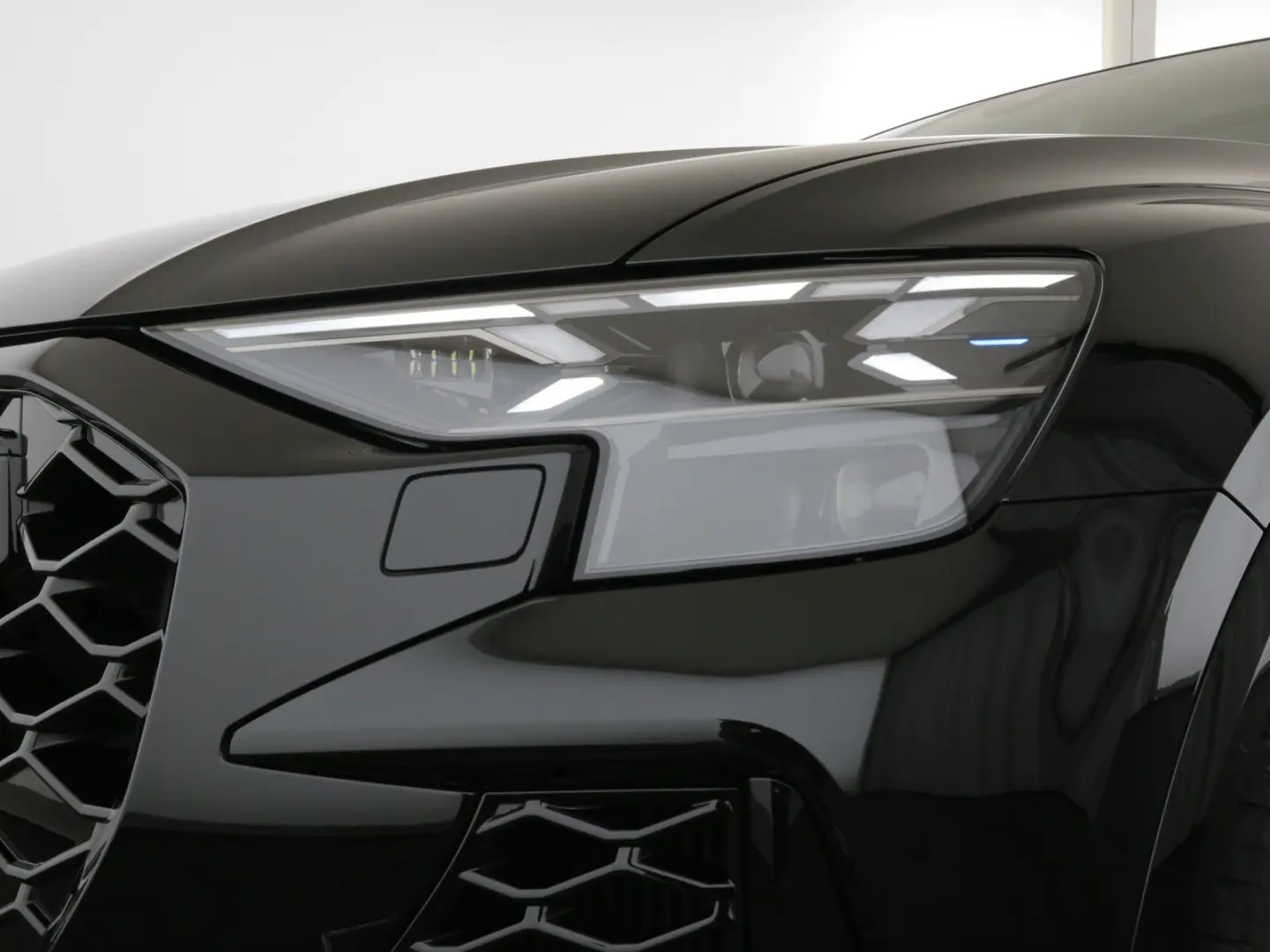 Audi RS Q8 SUV 4.0 TFSI tiptronic quattro audi e
