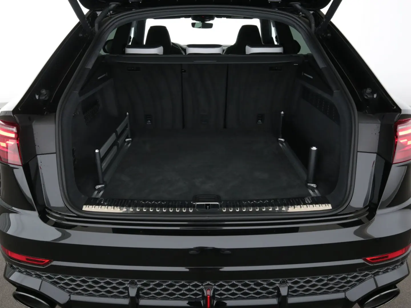 Audi RS Q8 SUV 4.0 TFSI tiptronic quattro audi e