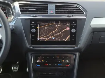 Tiguan Allspace Life 1.5 TSI 7Sitze*AHK*Digital