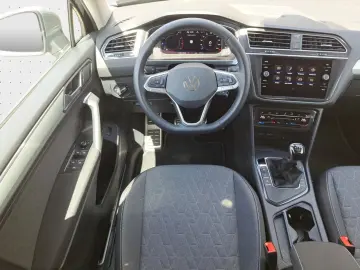Tiguan Allspace Life 1.5 TSI 7Sitze*AHK*Digital