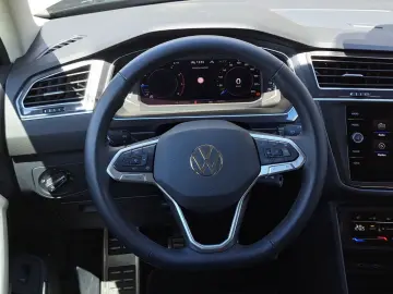 Tiguan Allspace Life 1.5 TSI 7Sitze*AHK*Digital