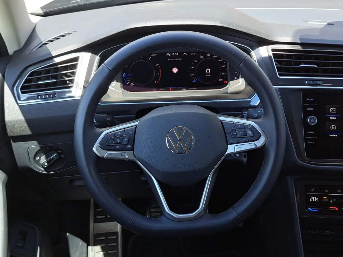 Tiguan Allspace Life 1.5 TSI 7Sitze*AHK*Digital
