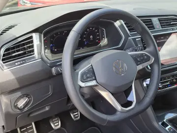 Tiguan Allspace Life 1.5 TSI 7Sitze*AHK*Digital