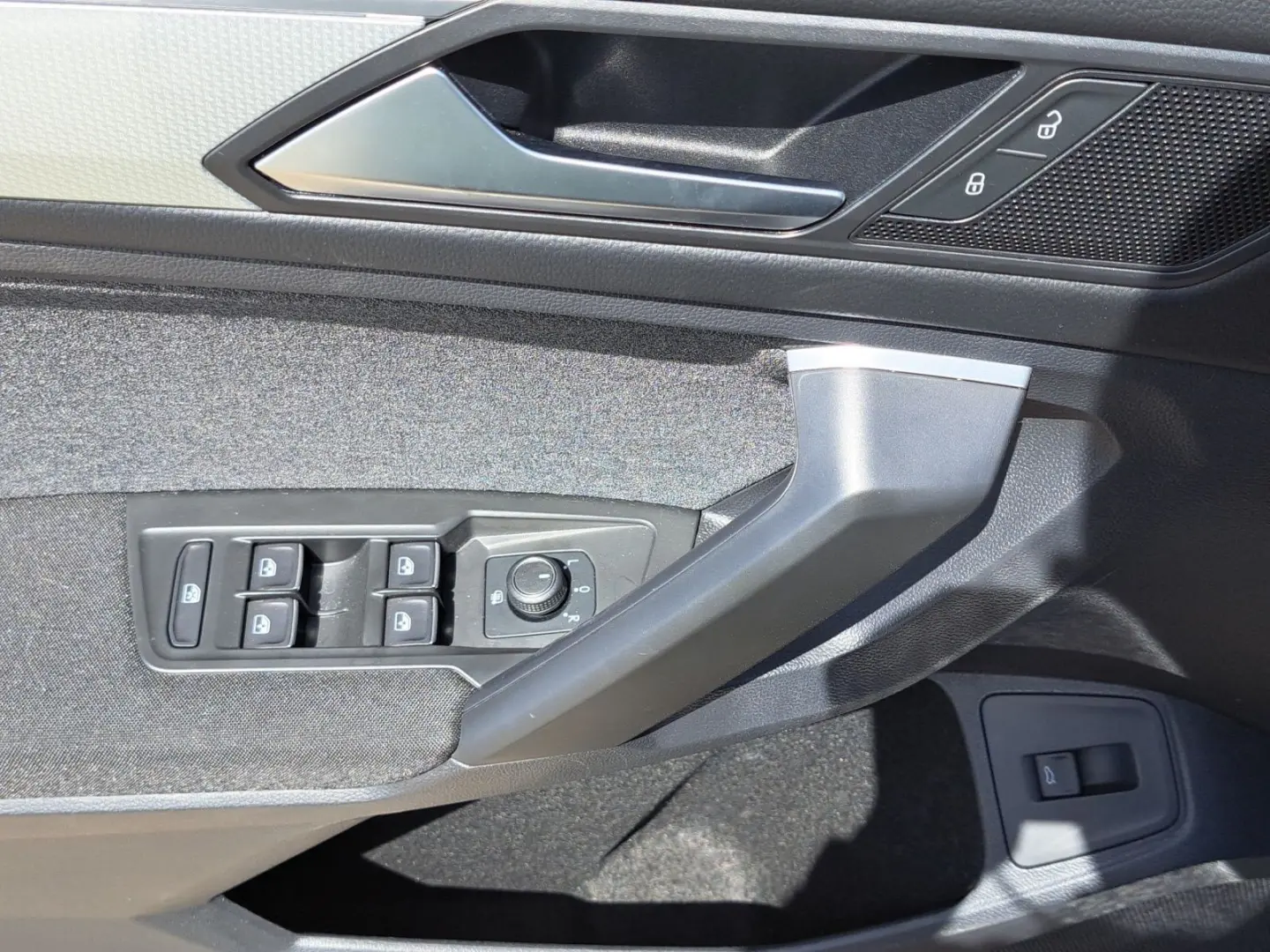 Tiguan Allspace Life 1.5 TSI 7Sitze*AHK*Digital