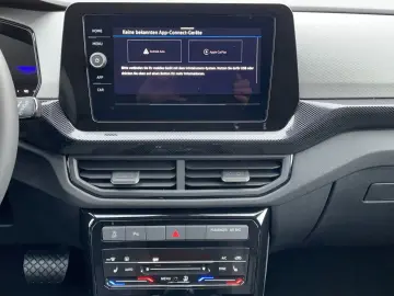 Volkswagen T-Cross 1.0 TSI Life DSG APP Connect APS LED