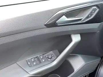 Volkswagen T-Cross 1.0 TSI Life DSG APP Connect APS LED