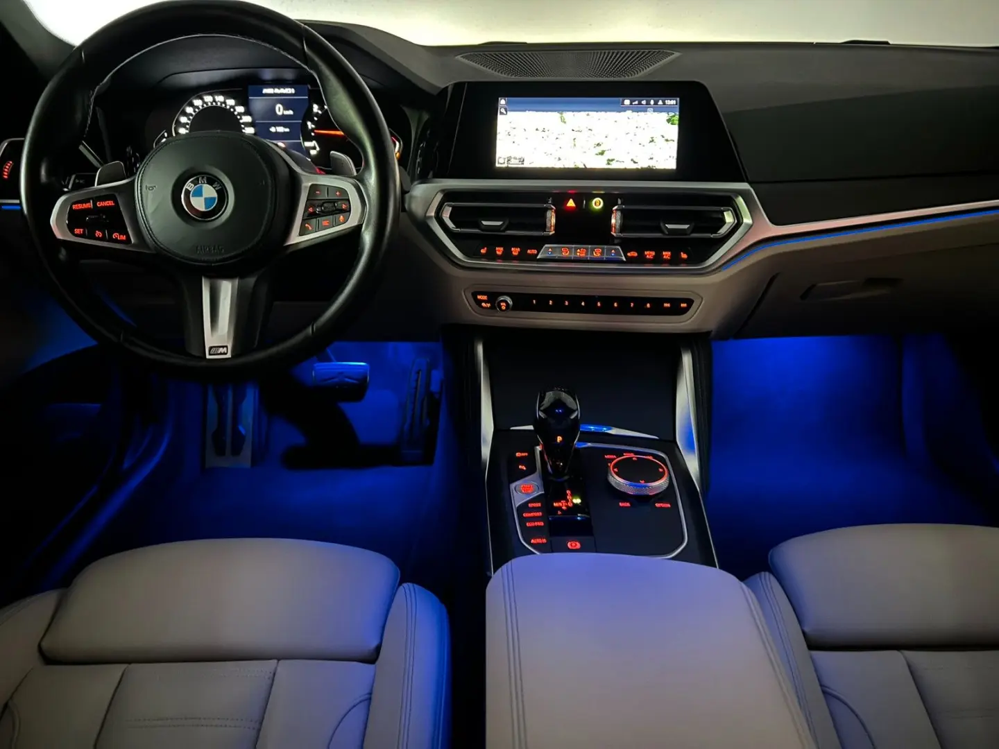 M440 i xDrive/LED/DAB/KAM/MEMORY/BICOLOR 19 ZOLL