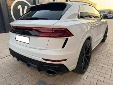 RSQ8 Akrapovic 305Km/h Ceramic Dynamik Gar 12/26