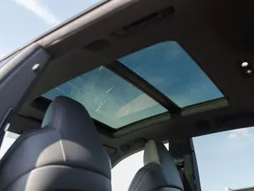 RSQ8 Akrapovic 305Km/h Ceramic Dynamik Gar 12/26